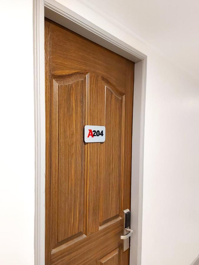 Anex Hotel Near Us Embassy Манила Екстериор снимка