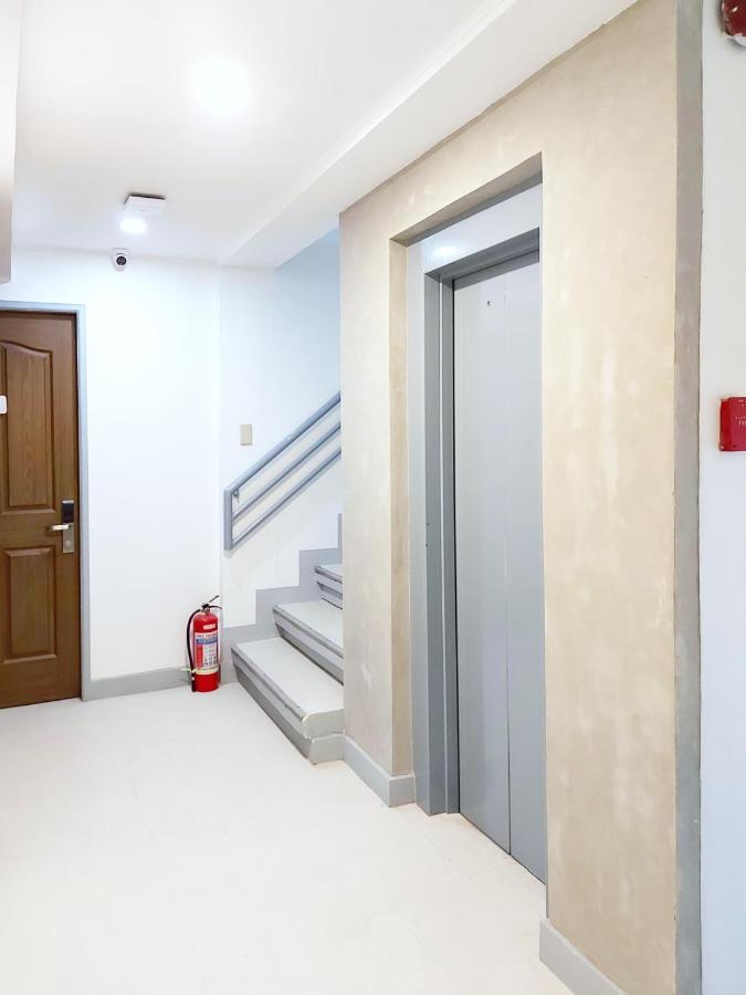 Anex Hotel Near Us Embassy Манила Екстериор снимка