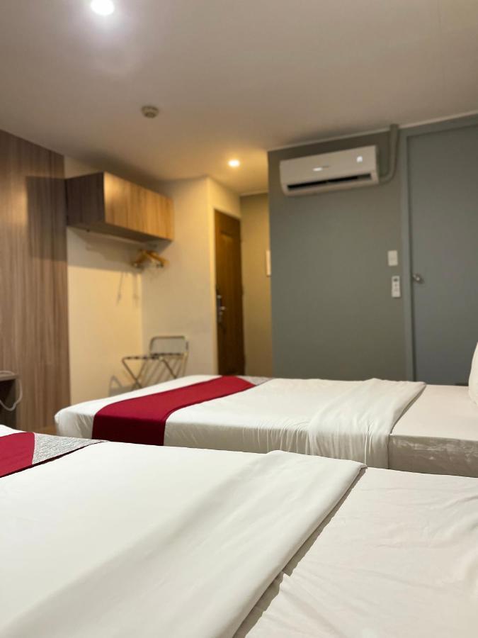 Anex Hotel Near Us Embassy Манила Екстериор снимка