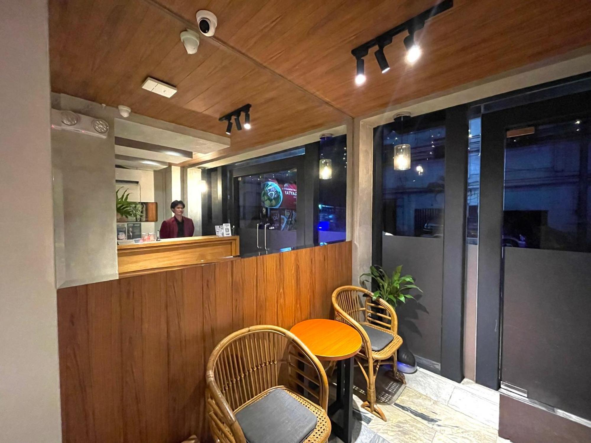 Anex Hotel Near Us Embassy Манила Екстериор снимка